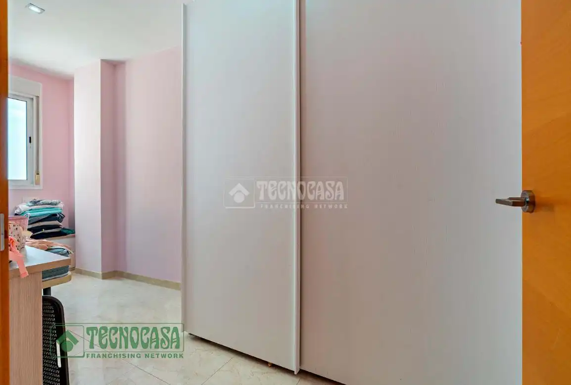 Habitación de Piso en venta en El Ejido con Aire acondicionado