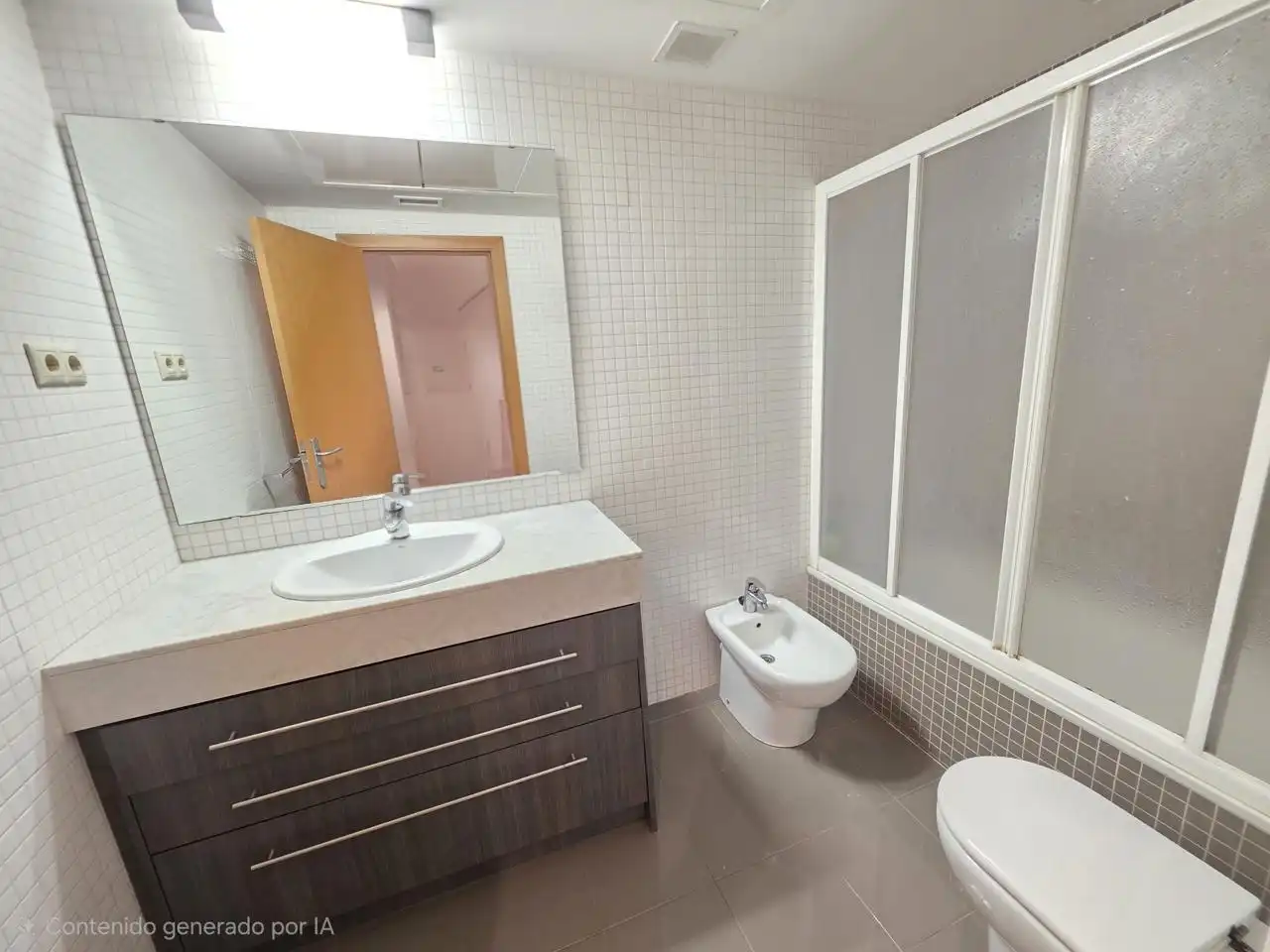 Bathroom of Ground floor for sale in Castelldefels  with Air Conditioner, Terrace and Storage room