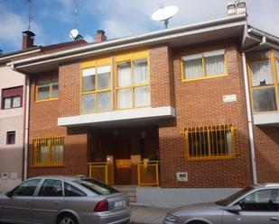 Exterior view of Single-family semi-detached to rent in Burgos Capital