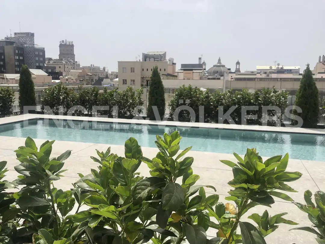 Swimming pool of Flat for rent in Eixample
