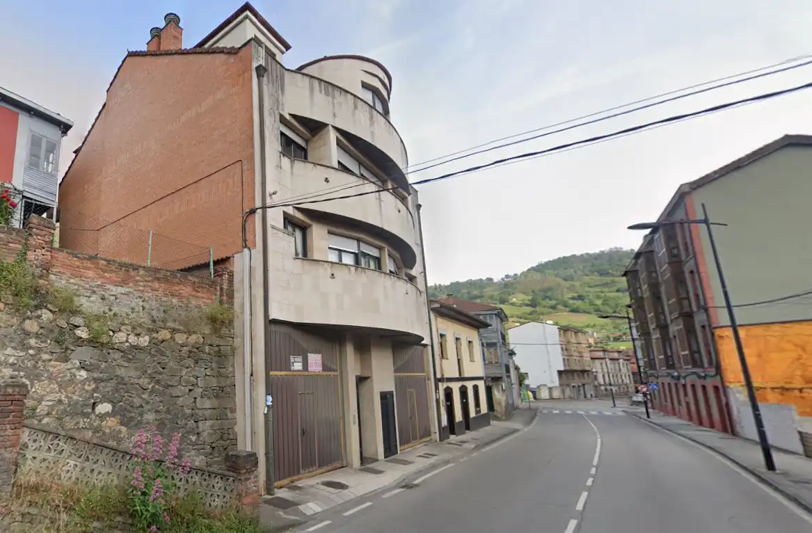 Flat for sale in GENERAL UJO MIERES, imagen 2