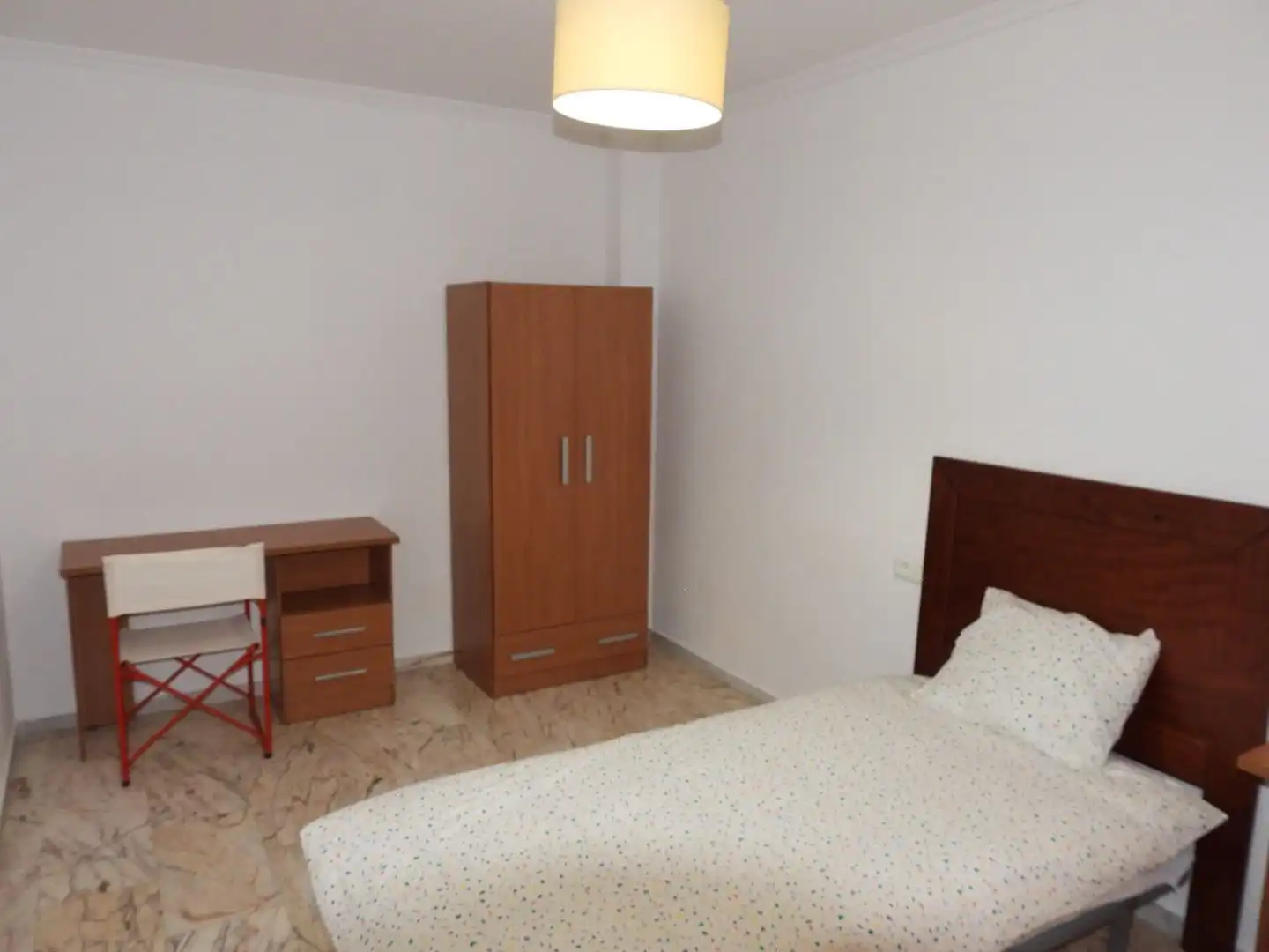 Dormitori de Pis en venda en Badajoz amb Aire condicionat, Moblat i Forn