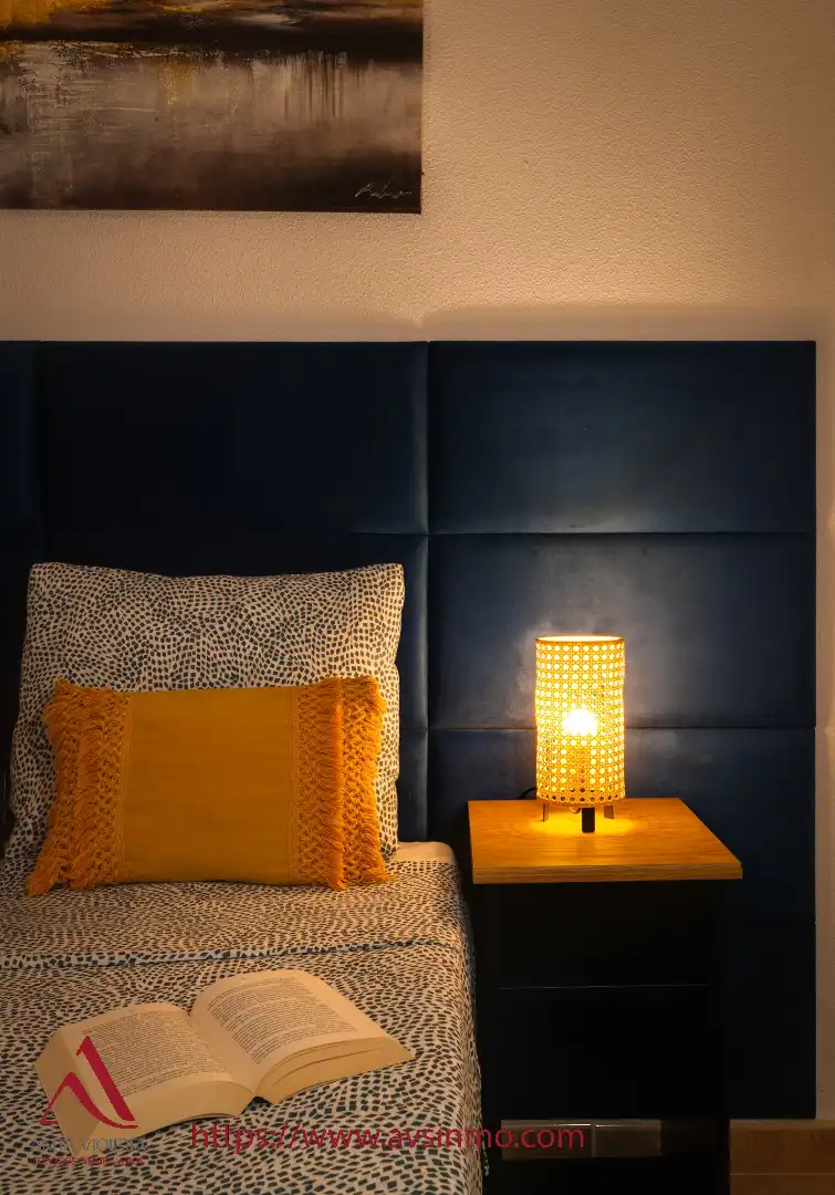 Dormitori de Apartament de lloguer en Torrevieja amb Aire condicionat, Moblat i Forn