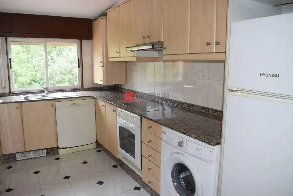 Cocina de Piso en venta en Oroso con Calefacción y Trastero