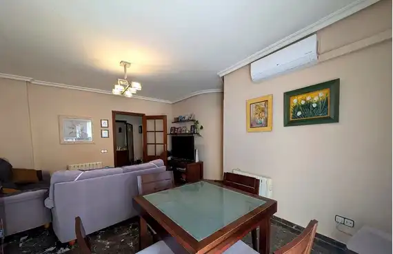 Living room of Flat for sale in Linares  with Air Conditioner, Heating and Terrace