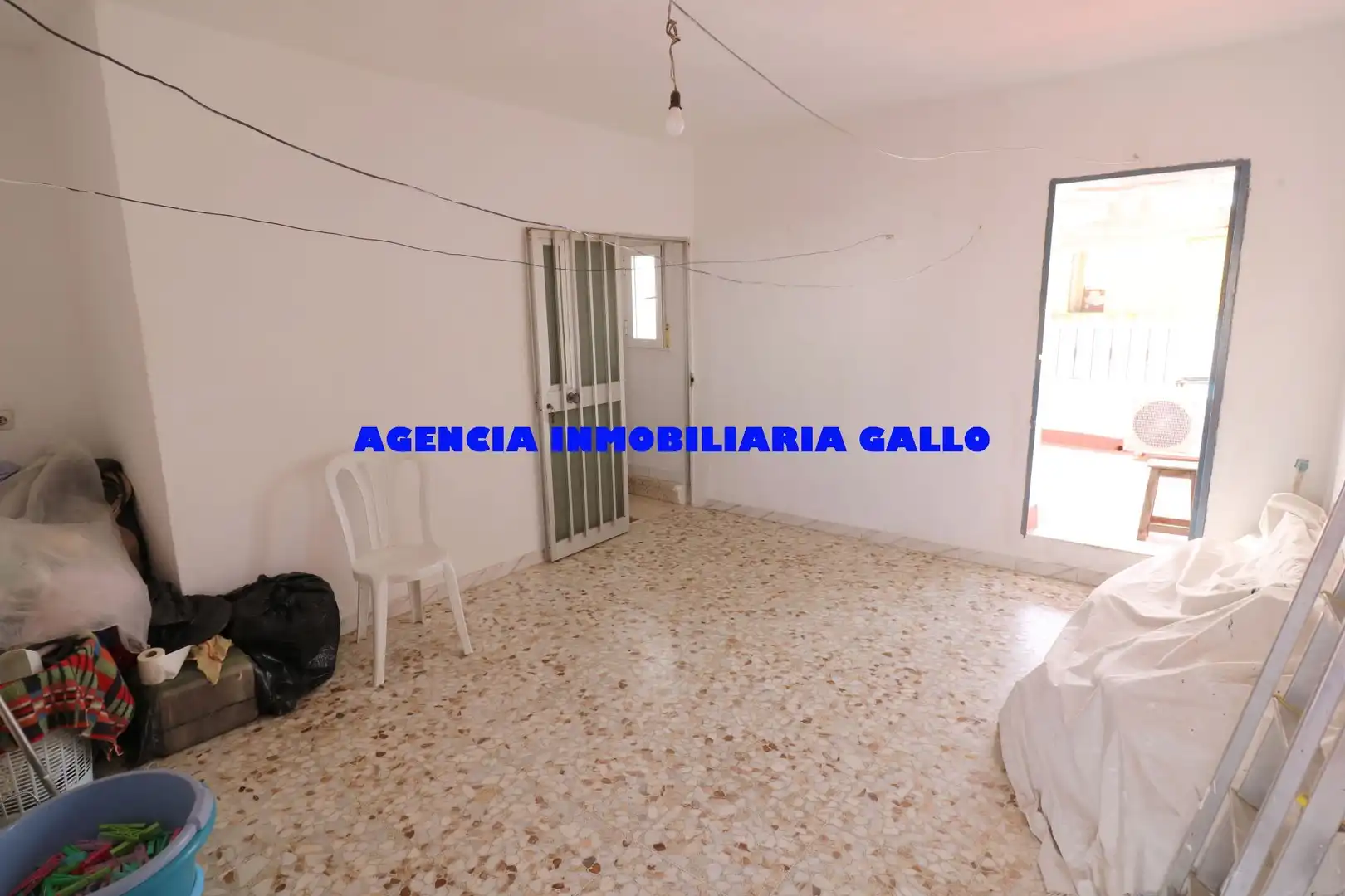 Detached homes for sale in Sevilla  with Air Conditioner and Storage room