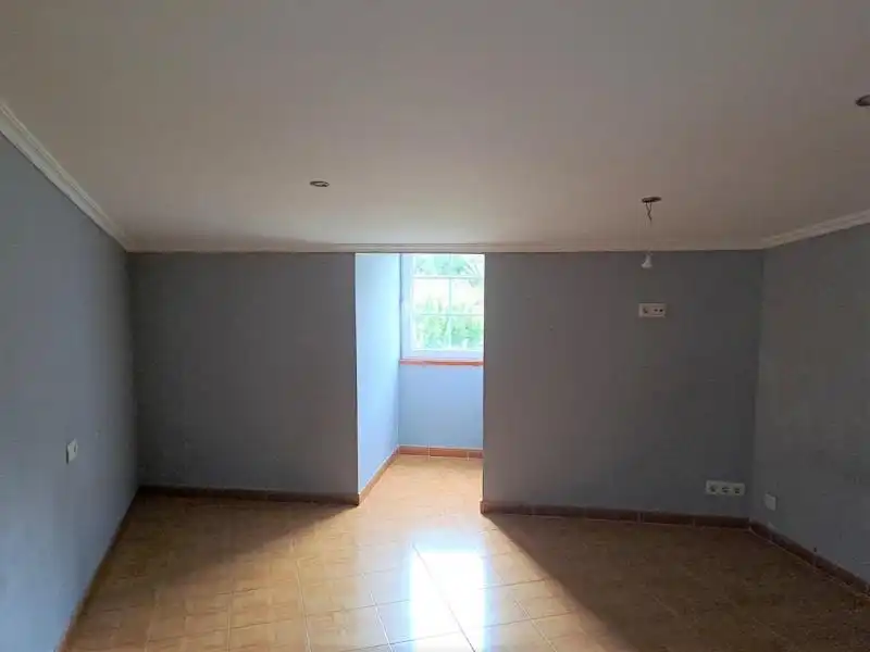 Casa adosada en venda en A Cañiza   amb Terrassa i Alarma