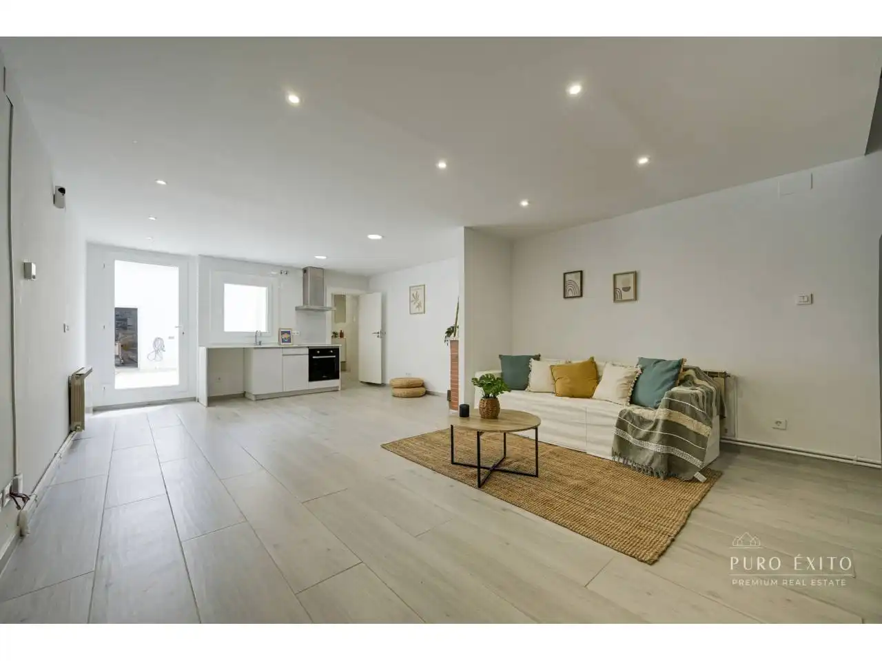 Sala d'estar de Casa o xalet en venda en Parets del Vallès amb Calefacció i Terrassa