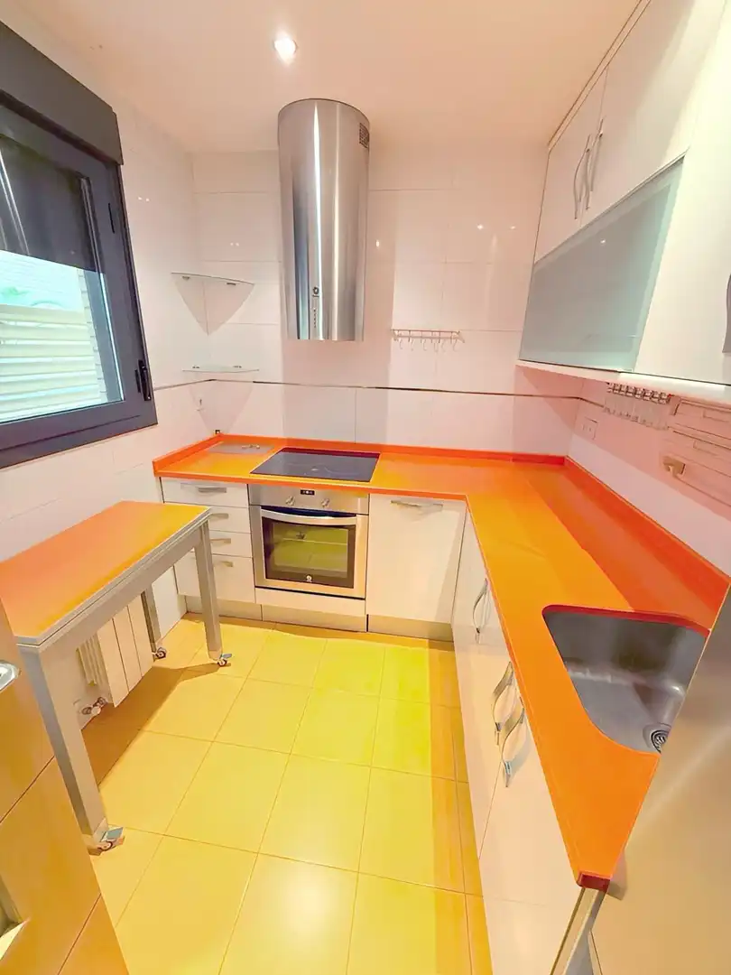 Kitchen of Flat for sale in Torrejón de Ardoz  with Air Conditioner, Heating and Storage room