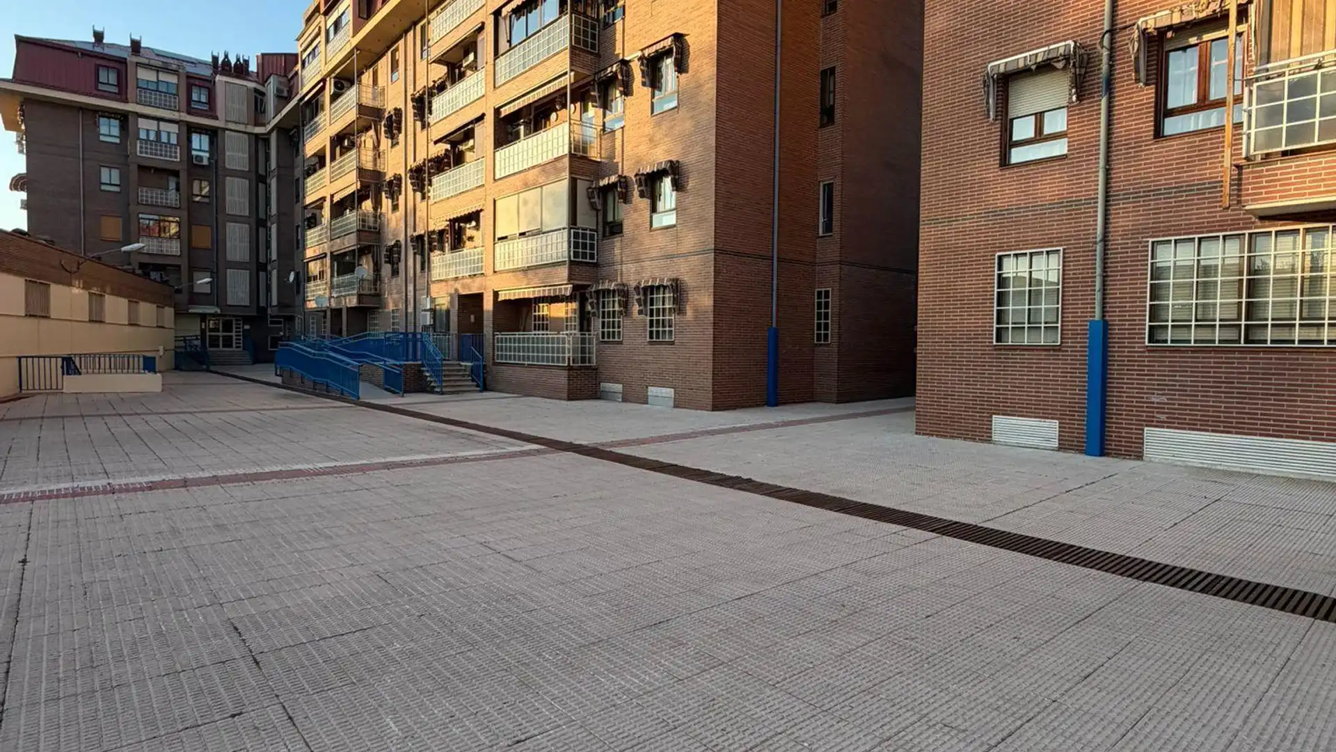 Vista exterior de Piso en venta en Móstoles con Aire acondicionado, Calefacción y Terraza