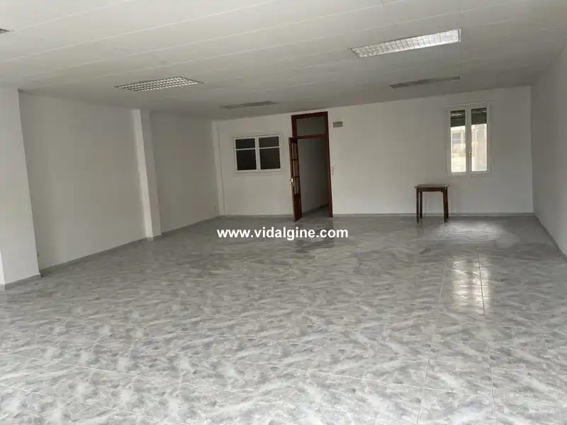 Local comercial de lloguer a Balaguer, imagen 2