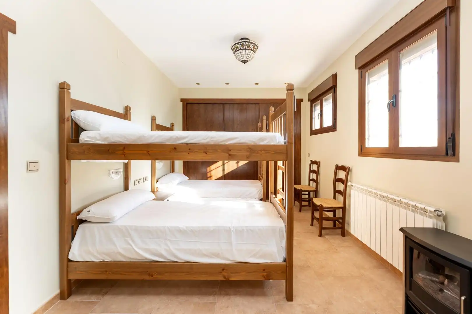 Bedroom of Houses for sale in Colomera  with Heating, Terrace and Storage room