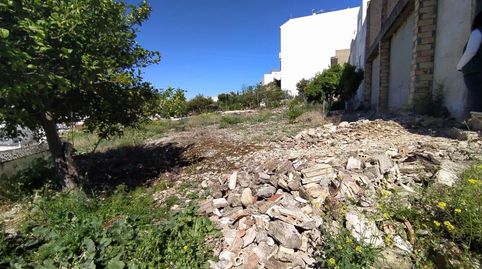 SE VENDE TERRENO URBANO CON GARAJE