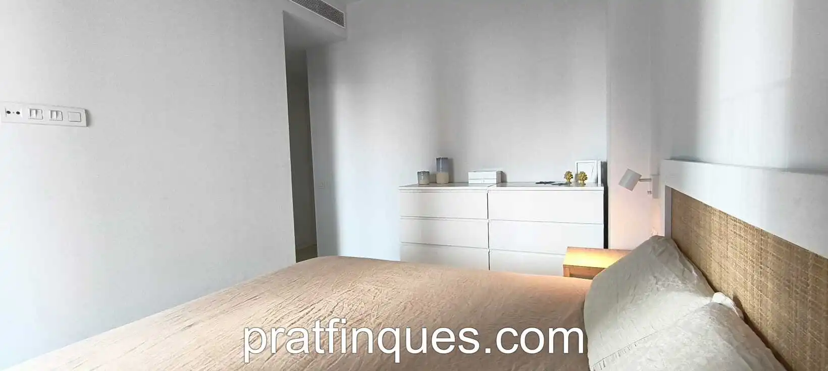 Schlafzimmer von Wohnung zum Verkauf in L'Hospitalet de Llobregat mit Klimaanlage, Heizung und Parkett