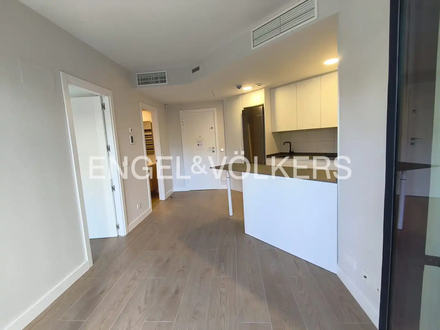 Flat for rent in Madrid  with Air Conditioner, Heating and Private garden