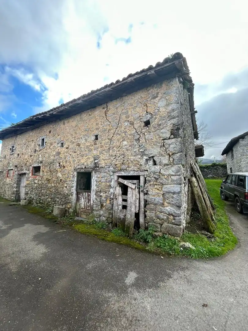 Vista exterior de Casa o chalet en venta en Parres