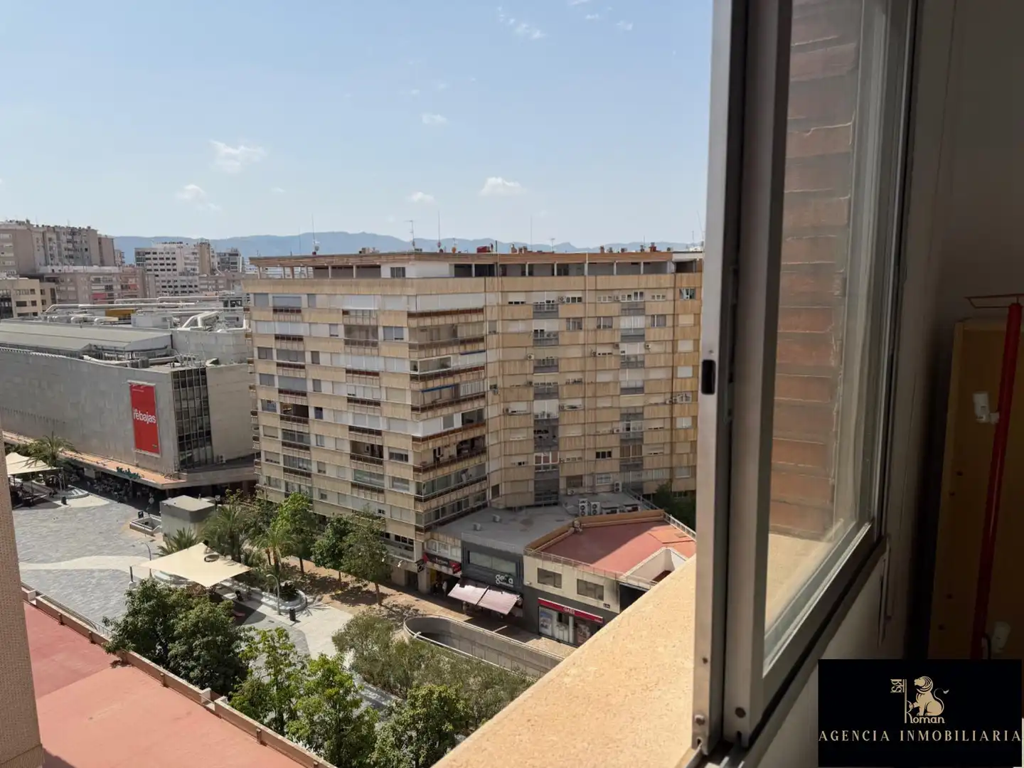 Habitación de Piso en venta en Murcia con Terraza y Balcón