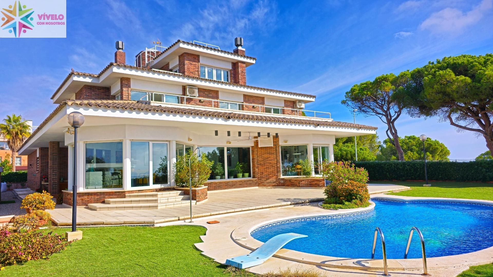 Garden of House or chalet for sale in Torredembarra  with Air Conditioner, Heating and Private garden