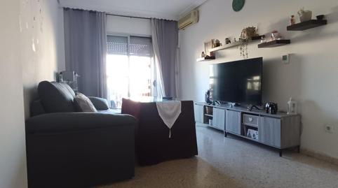 Foto 5 de Piso en venta en Dolores Ibarruri Pasionar, El Plantinar – Avda. La Paz - El Juncal, Sevilla Capital