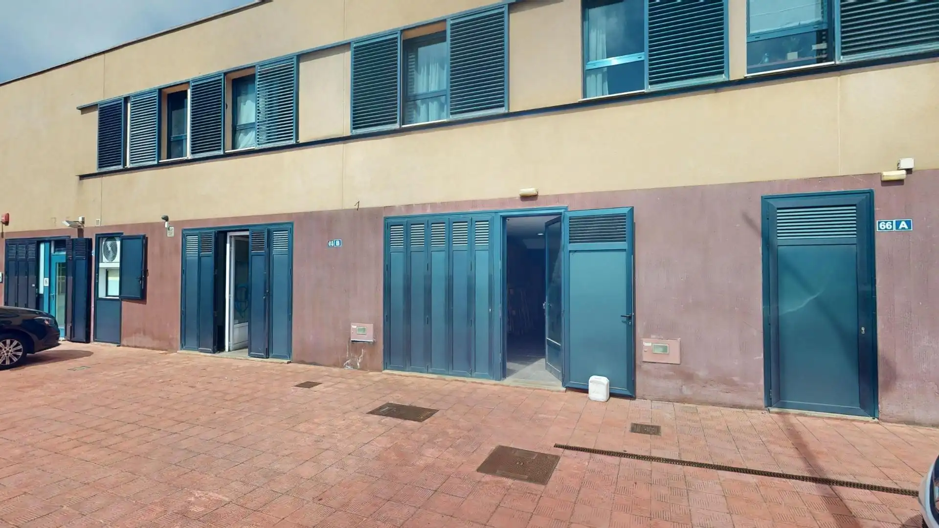 Exterior view of Commercial properties for sale in San Cristóbal de la Laguna