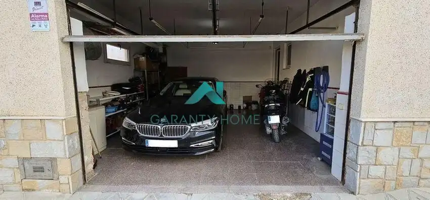 Parking de Casa adosada en venta en Murcia con Aire acondicionado, Calefacción y Terraza