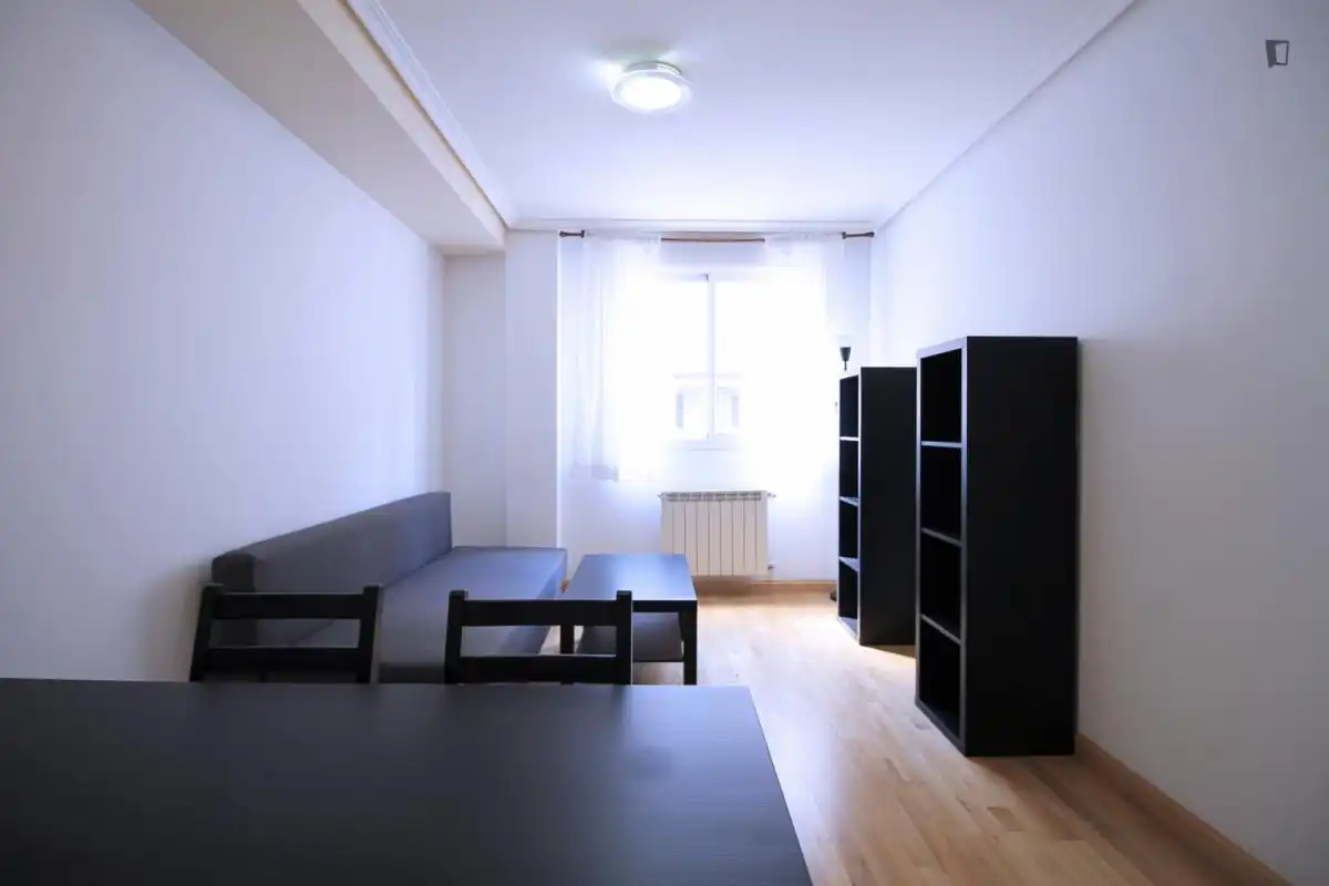 Apartament de lloguer a Valdeacederas