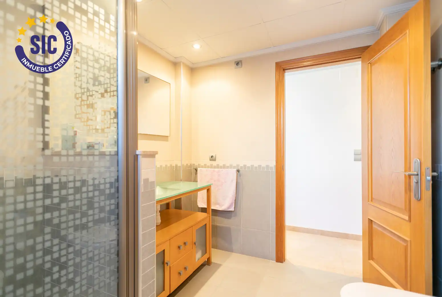 Baño de Casa o chalet en venta en Sagunto / Sagunt con Aire acondicionado, Calefacción y Jardín privado