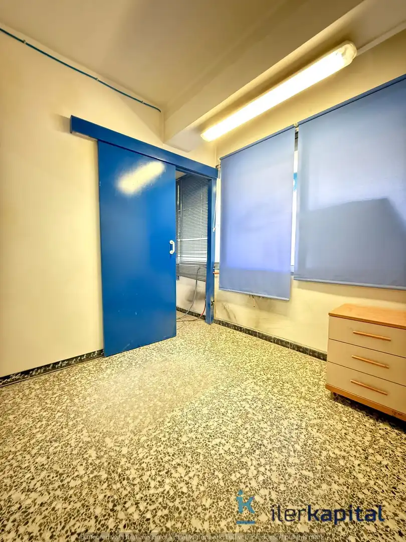 Wohnung zum Verkauf in Lleida mit Klimaanlage und Abstellraum