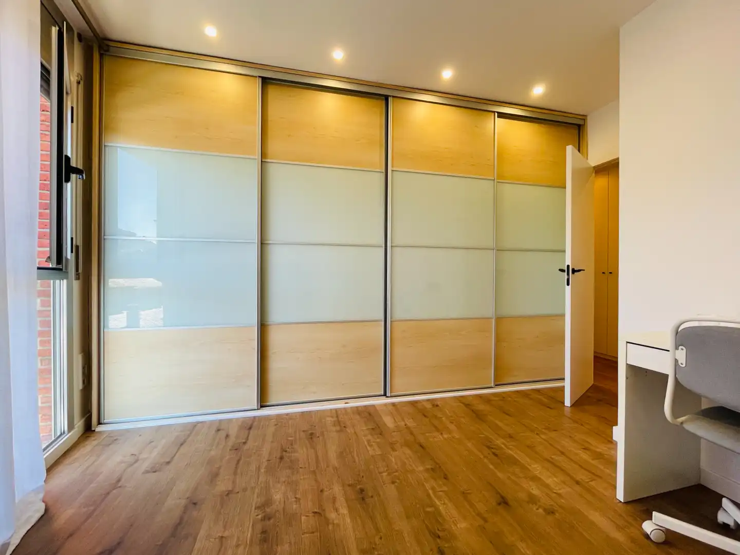 Habitación de Piso de alquiler en Corbera de Llobregat con Calefacción y Terraza