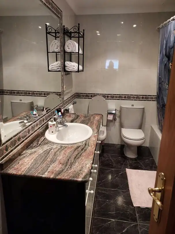 Baño de Piso en venta en Iurreta con Calefacción y Balcón