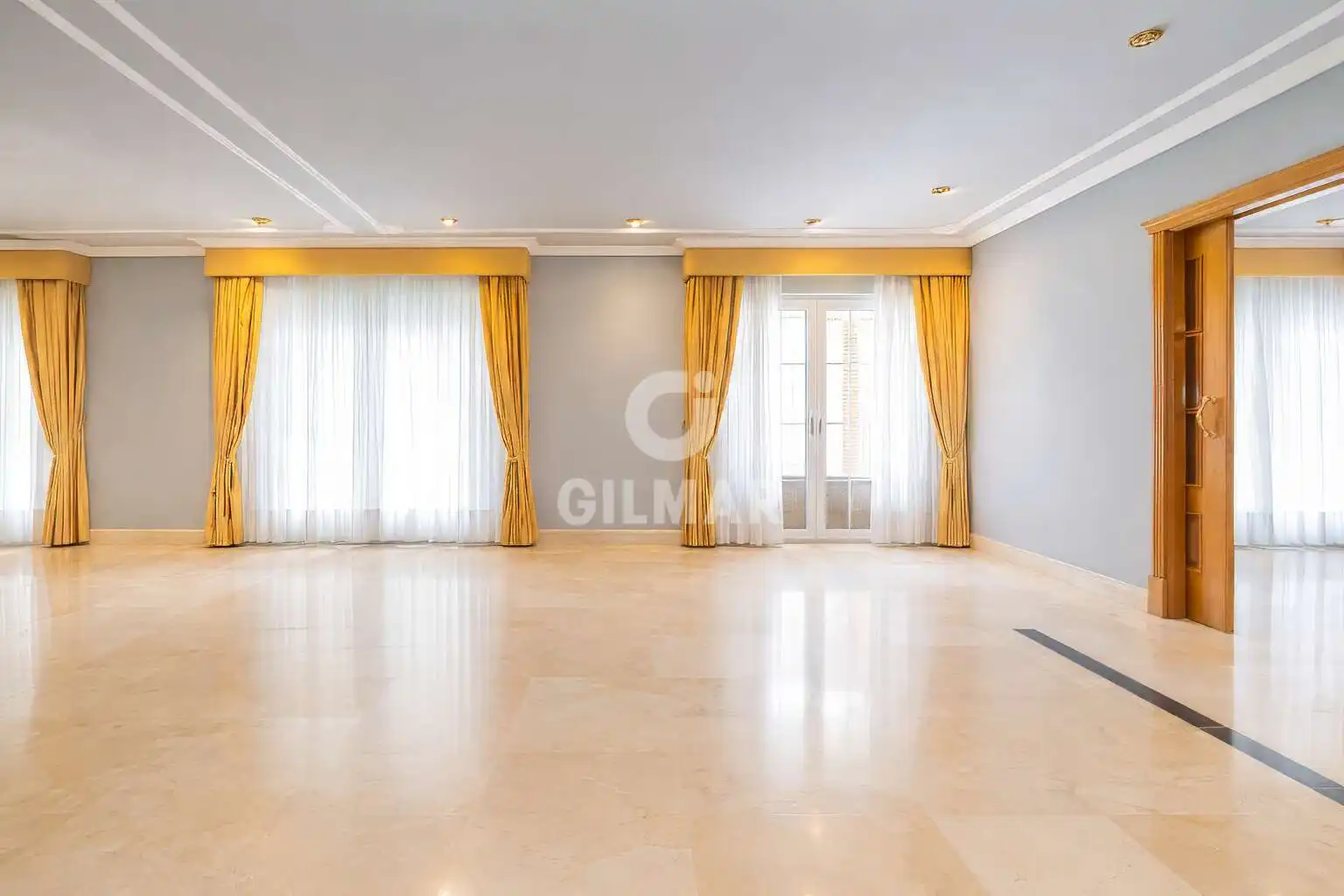 Living room of Houses for sale in Pozuelo de Alarcón  with Heating, Private garden and Swimming Pool
