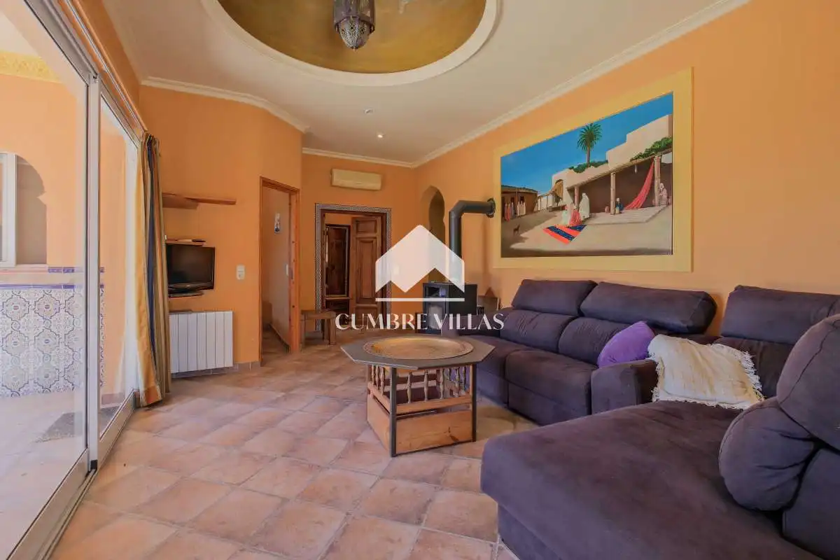 Sala de estar de Finca rústica en venta en Almuñécar con Jardín privado, Terraza y Trastero