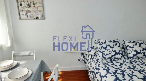 Foto 4 de Habitación en Calle Cuevas, Valdeacederas, Madrid Capital