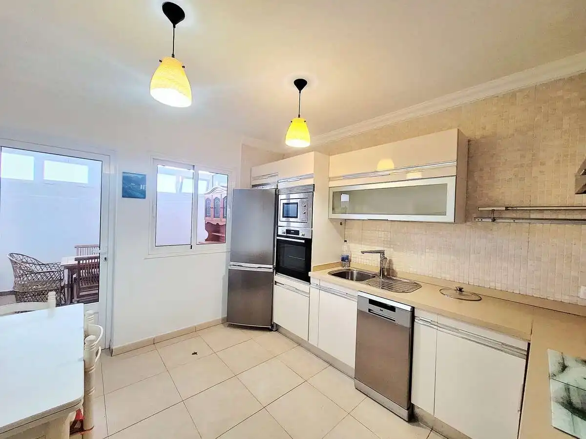 Cocina de Dúplex en venta en Arrecife con Terraza, Amueblado y Microondas
