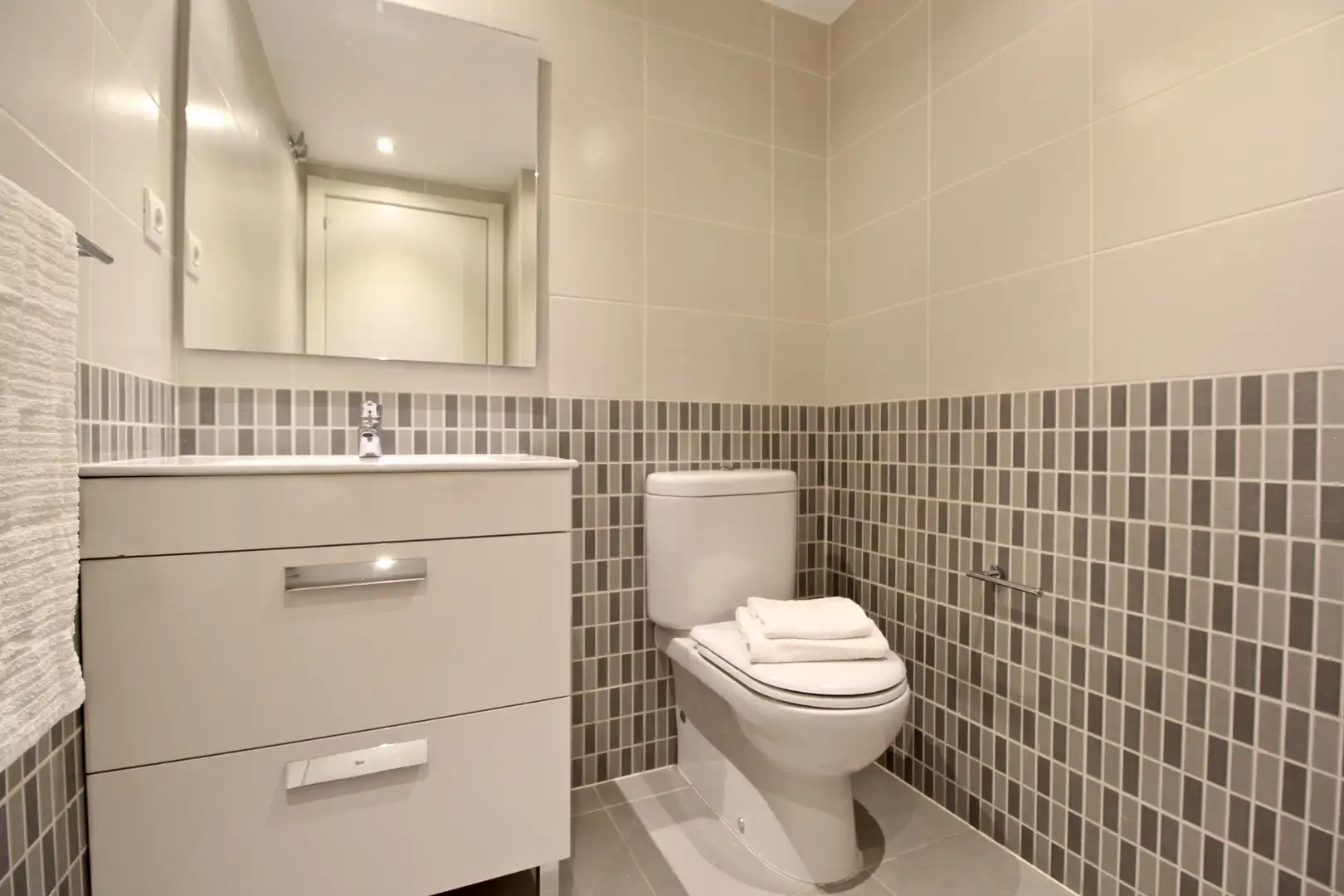 New build Flat with pool for sale in Avenida de la Ciudad de Barcelona 89, imagen 6