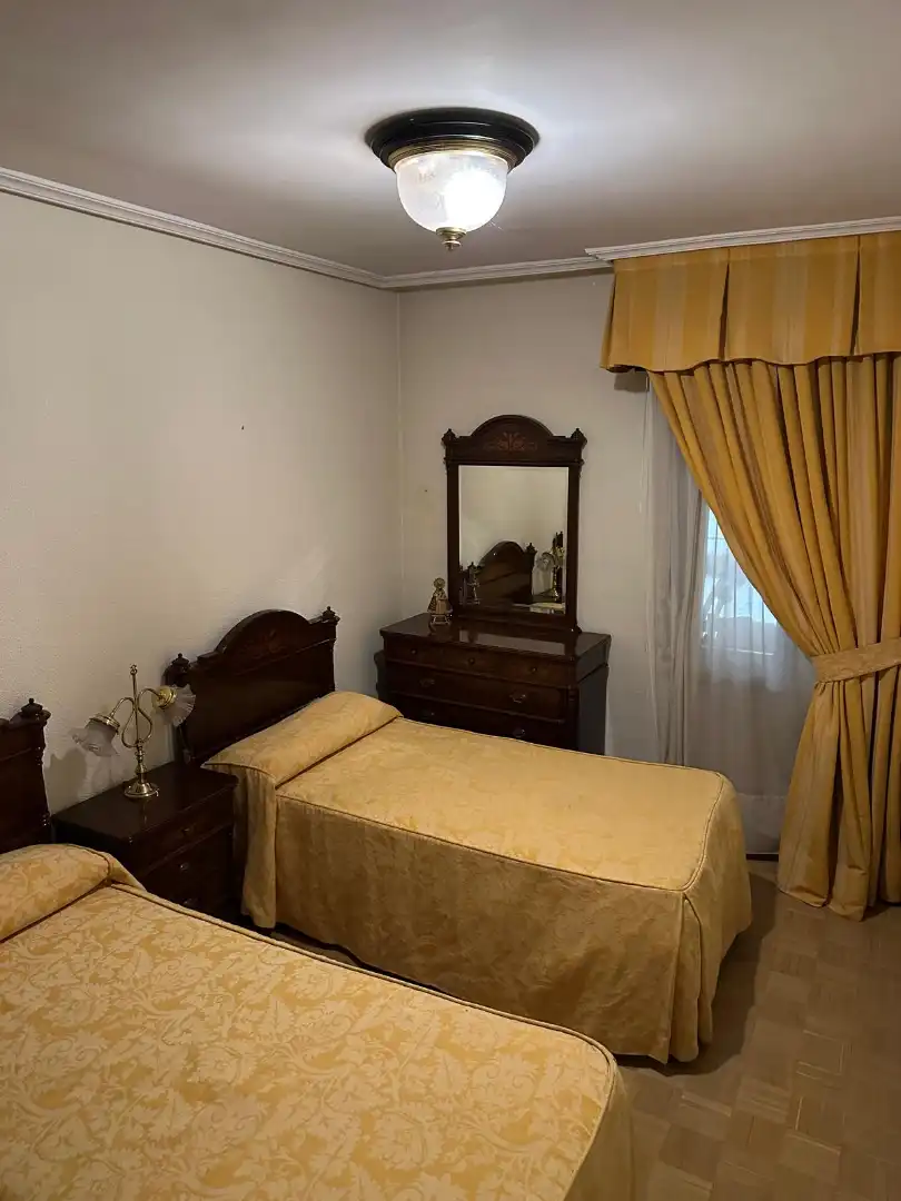 Habitación de Piso en venta en Cáceres