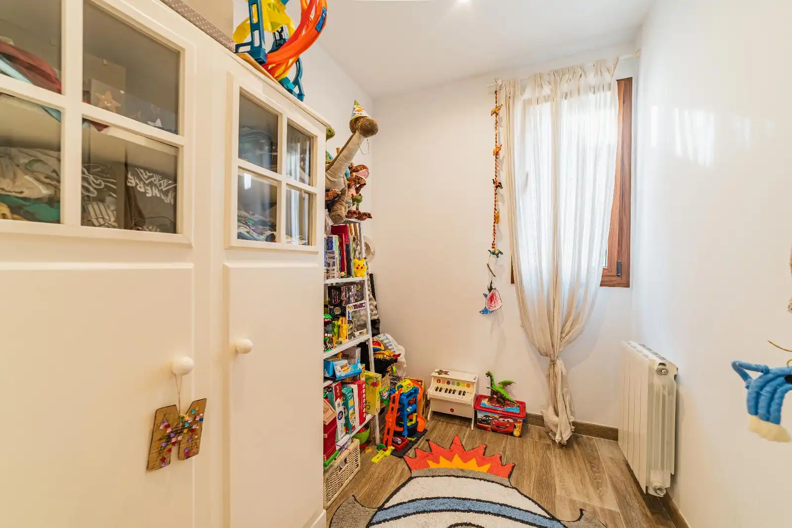 Bedroom of Houses for sale in Nucli Urbà 