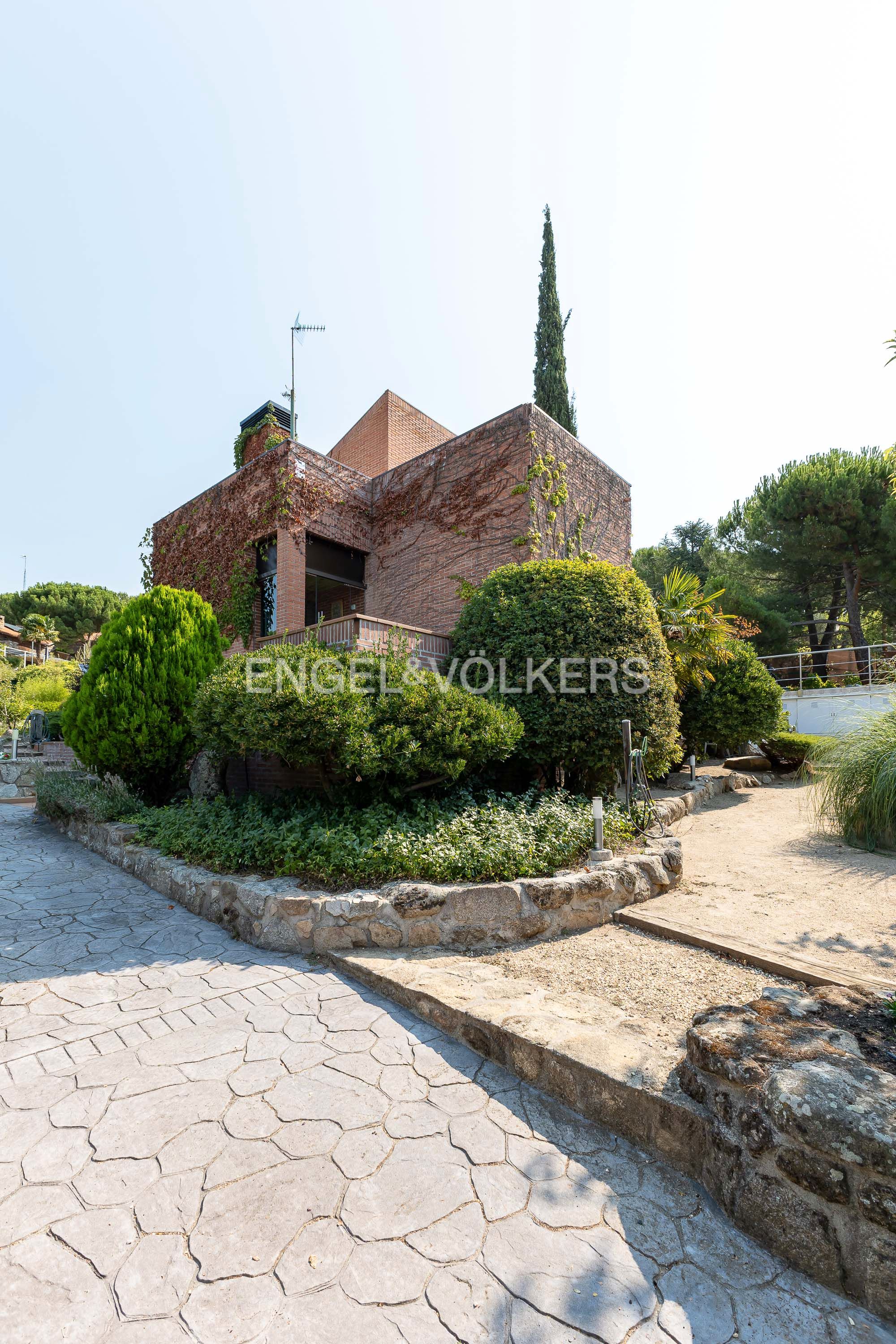Vista exterior de Casa o chalet en venta en Galapagar con Aire acondicionado, Calefacción y Jardín privado