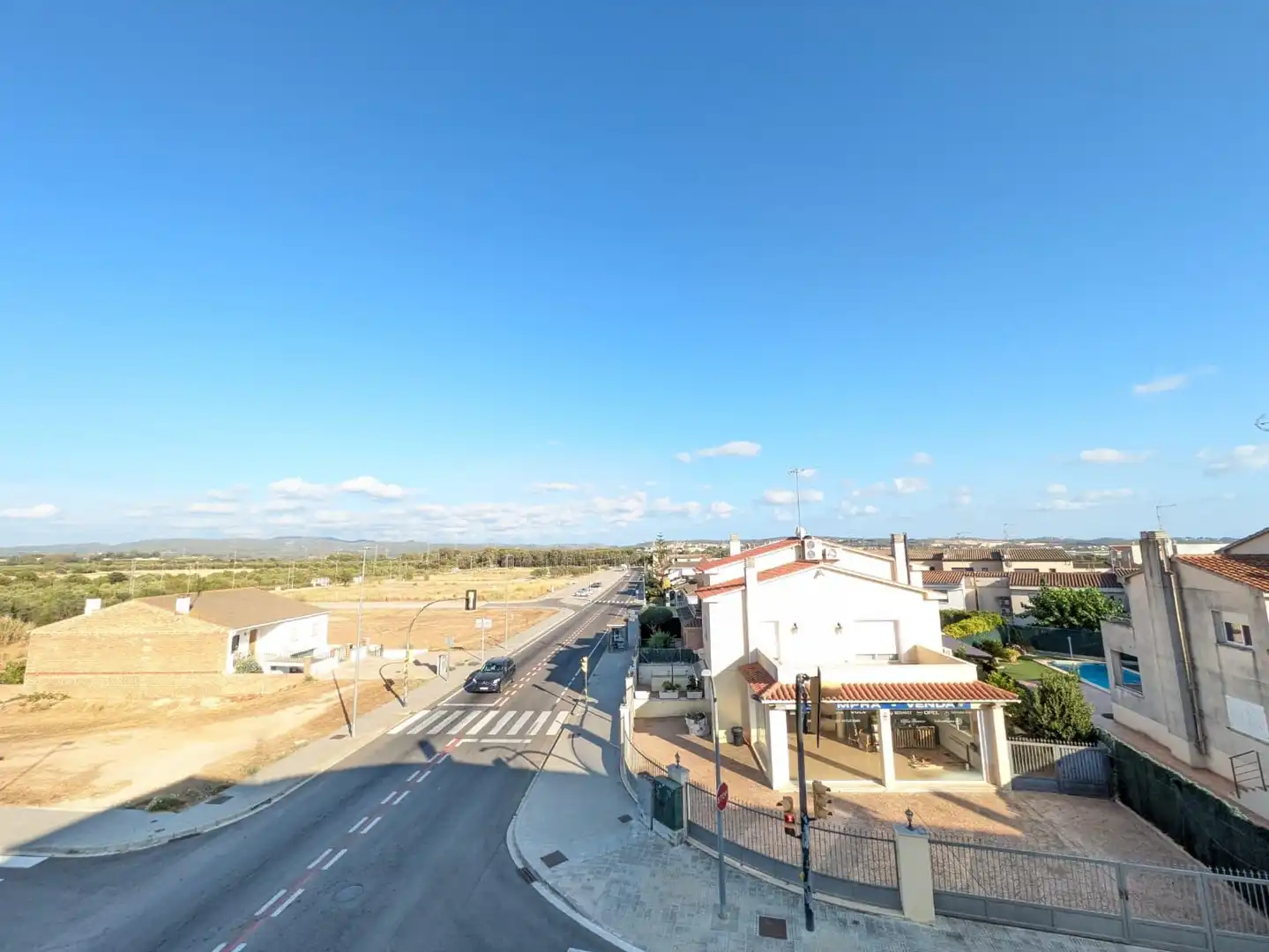 Vista exterior de Apartament en venda en Banyeres del Penedès amb Balcó