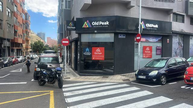 Local comercial en Alquiler en Calle Garcilaso de la Vega, 2 en La Salle - Cuatro Torres