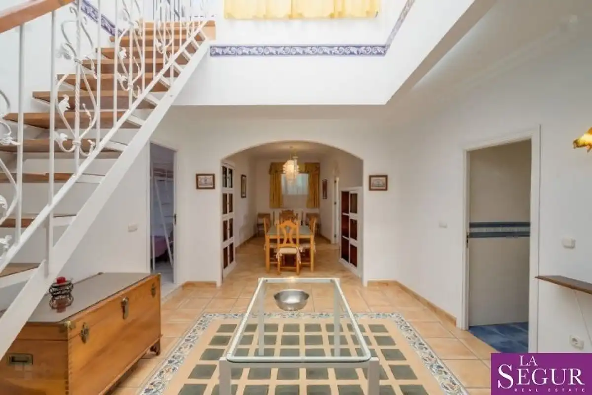 Casa o xalet en venda en Alcalá de los Gazules amb Terrassa, Traster i Moblat