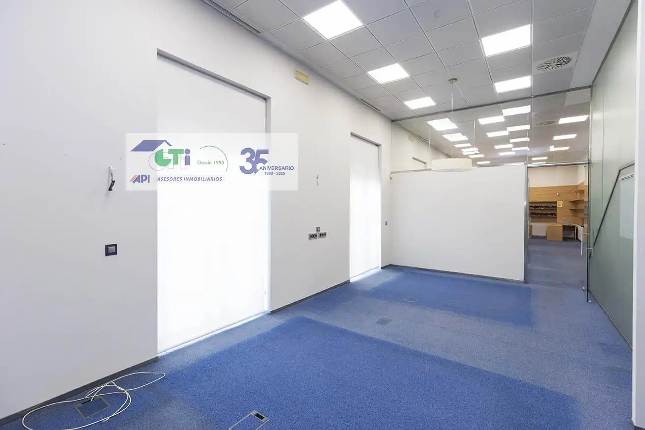 Office space to rent in COSO, imagen 28