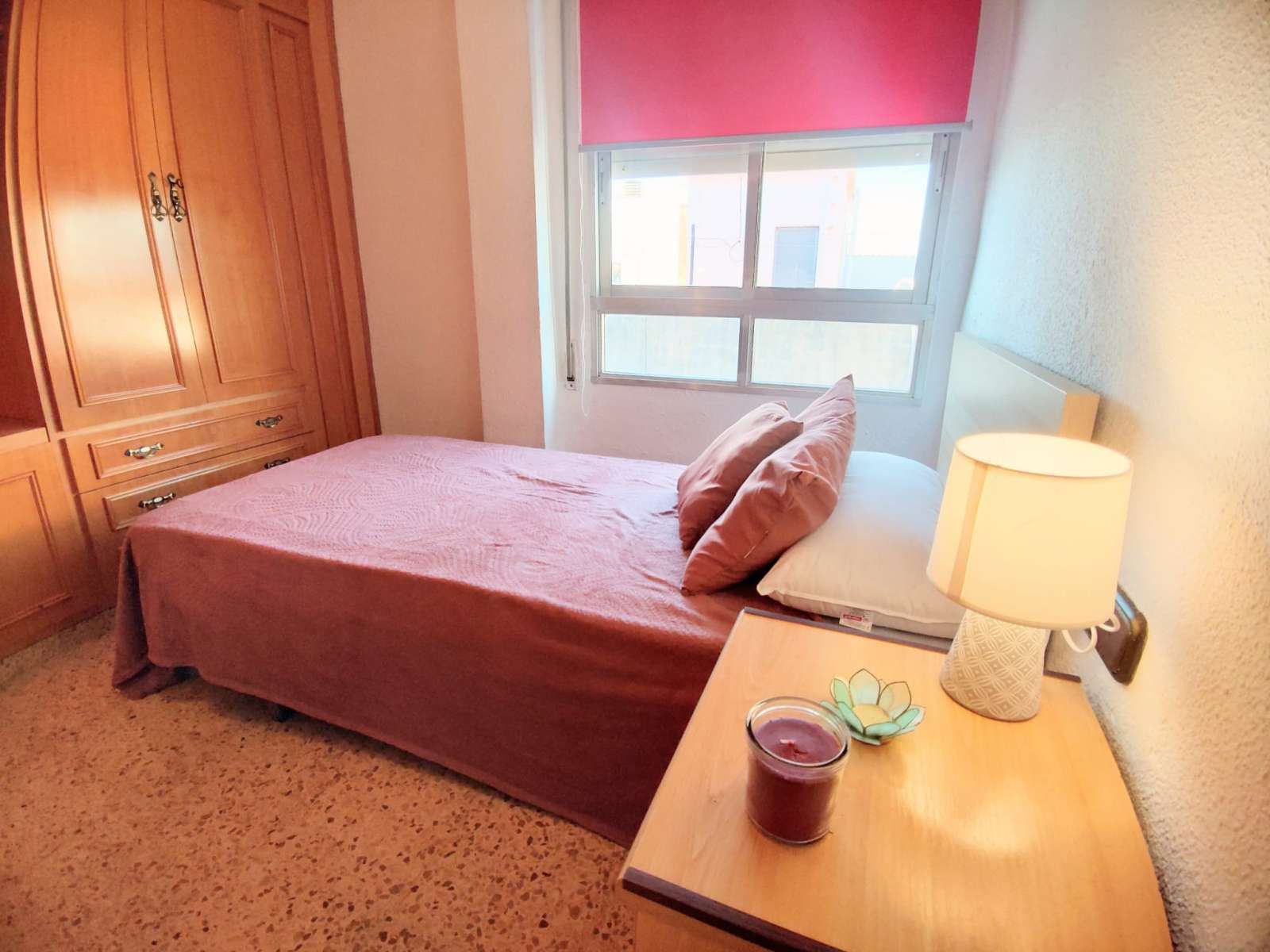 Bedroom of Flat to share in Burjassot  with Air Conditioner, Heating and Terrace
