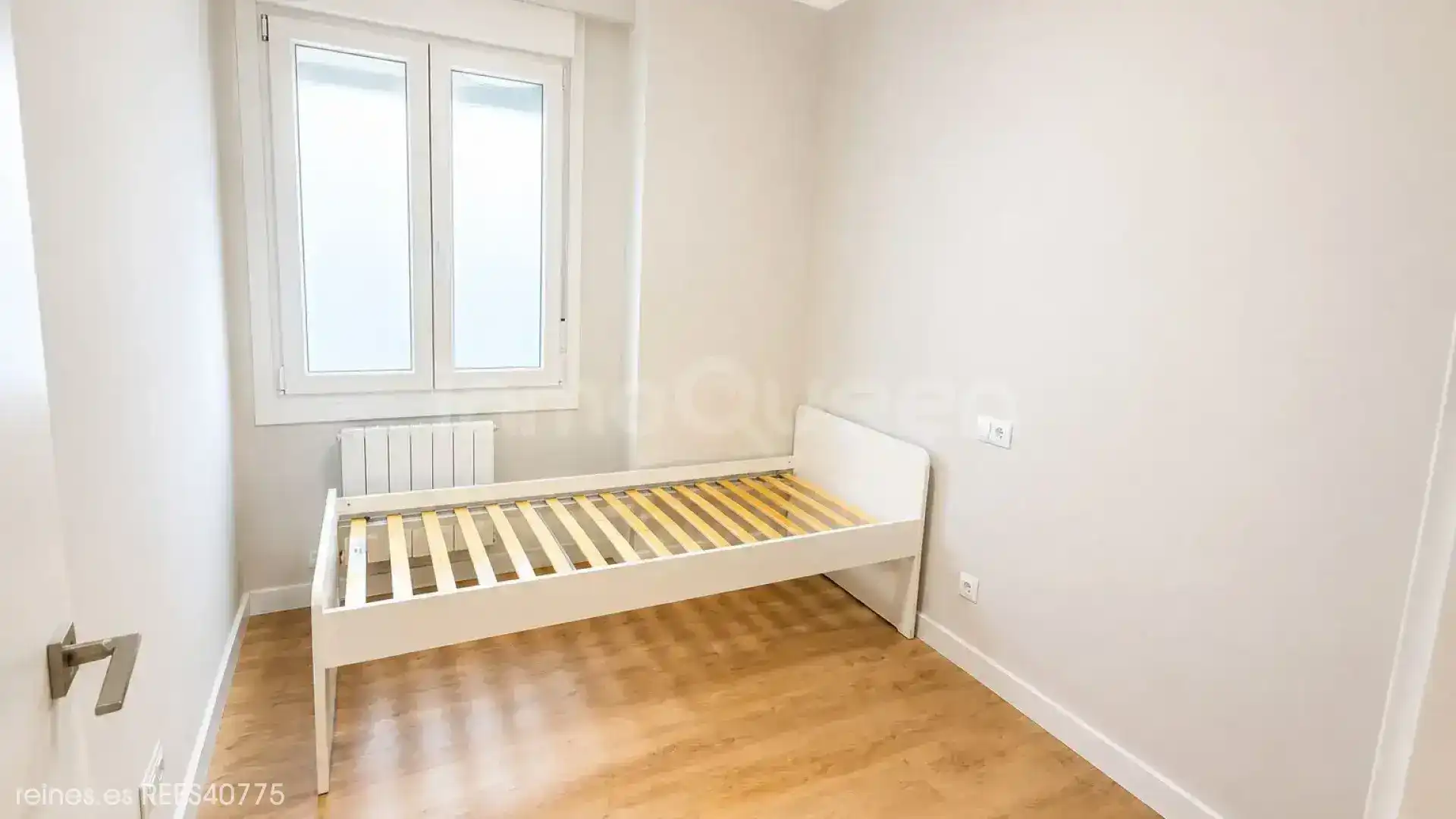 Habitación de Piso de alquiler en Zaragoza con Calefacción y Amueblado