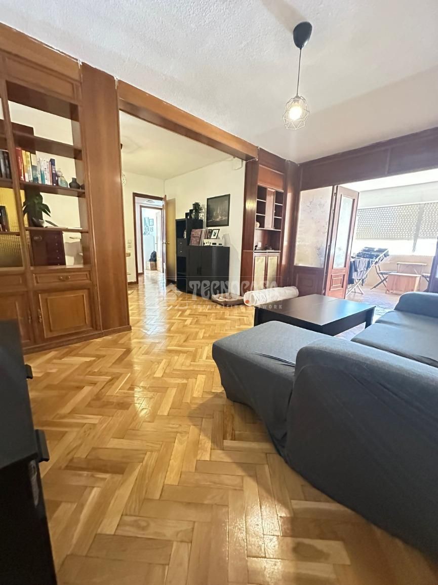 Flat for sale in Canillas, Hortaleza