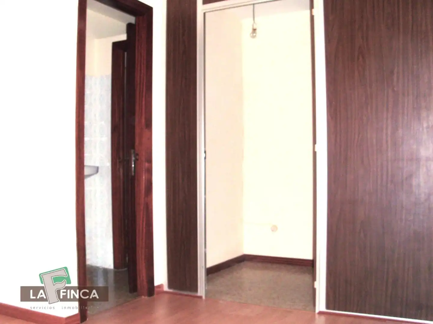Büro zum Verkauf in Oviedo 