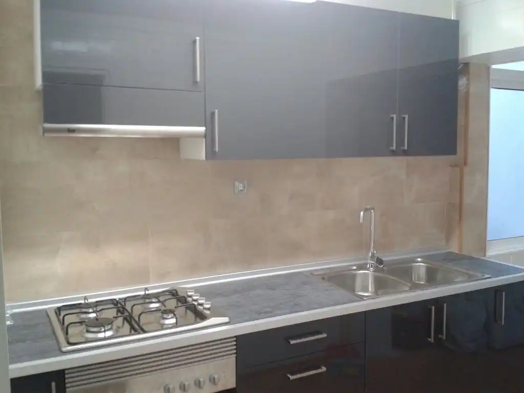 Cuina de Pis en venda en Tarragona amb Calefacció i Moblat