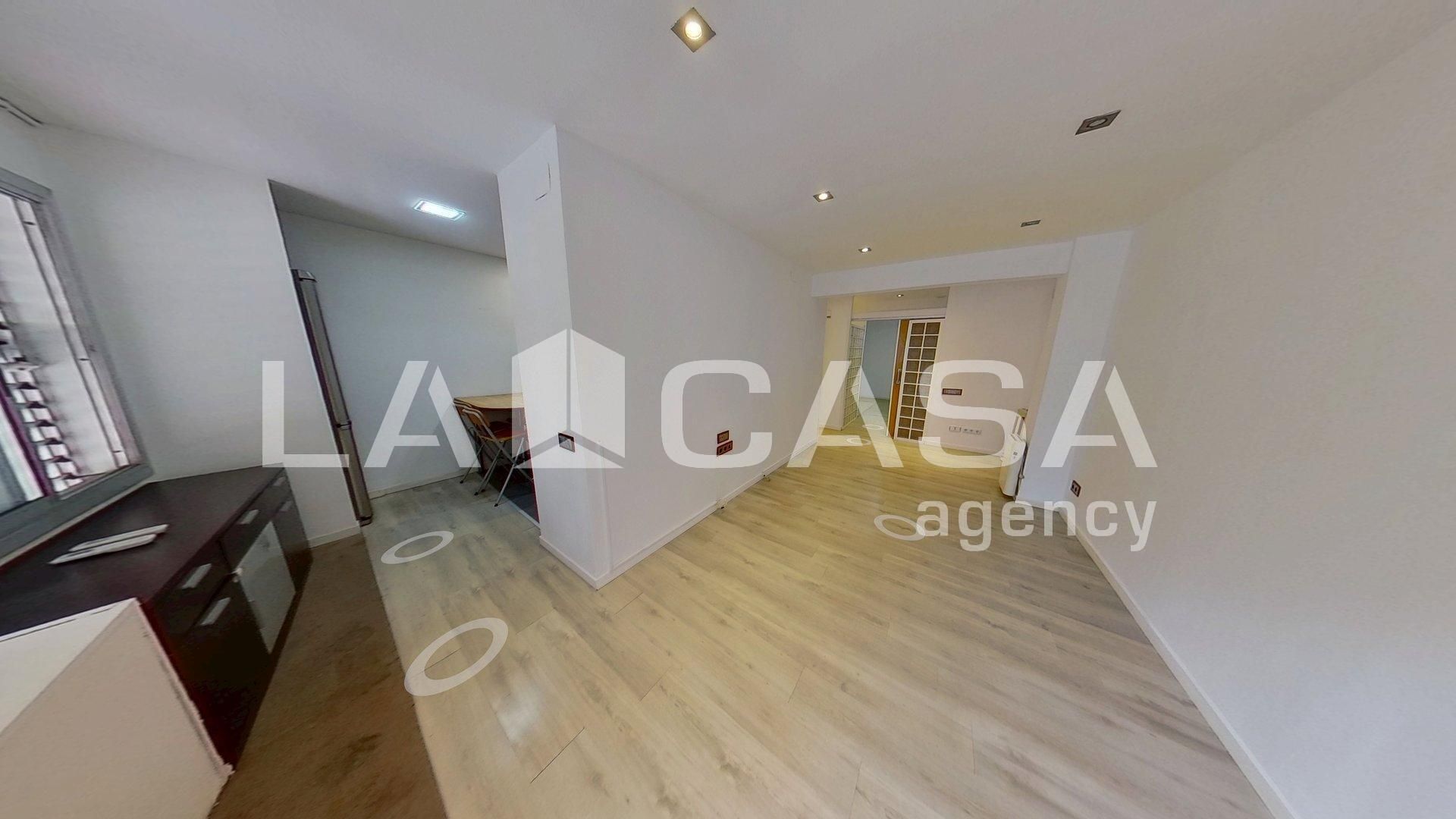 Planta baja for sale in  Barcelona Capital