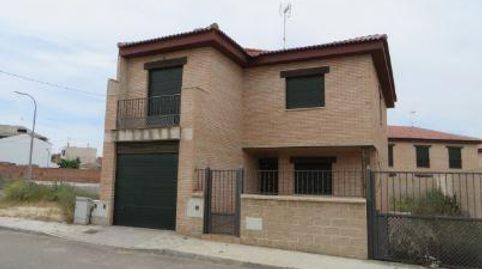 VENTA CHALET MORA