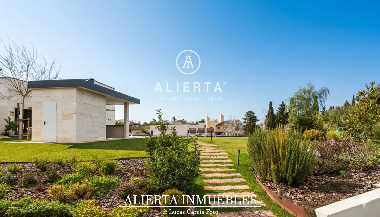 Vista exterior de Casa o chalet en venta en Zaragoza con Aire acondicionado, Calefacción y Trastero